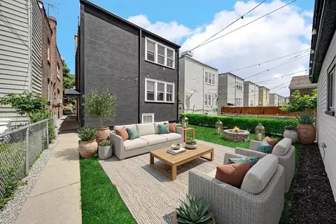 Exterior - 5341 W Wrightwood Ave, Chicago, IL 60639 photo 7 of 9
