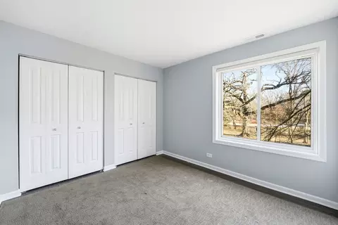 Bedroom - 6267 Trinity Dr #2-D, Lisle, IL 60532 photo 4 of 10