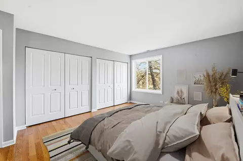 Bedroom - 6267 Trinity Dr #2-D, Lisle, IL 60532 photo 1 of 10