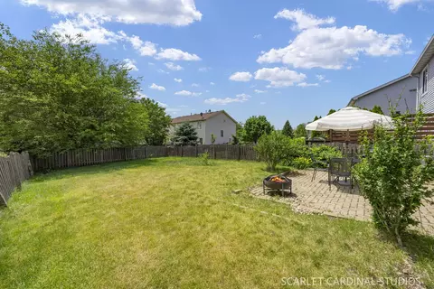 Exterior - 14018 Emerald Ct E, Plainfield, IL 60544 photo 3 of 4