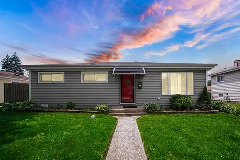 530 N 3rd Ave, Villa Park, IL 60181