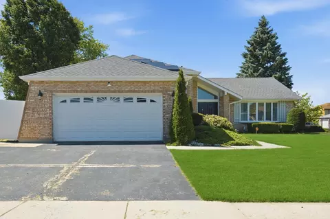 18601 Becker Ter, Country Club Hills, IL 60478