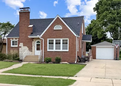 440 W 2nd St, Oglesby, IL 61348