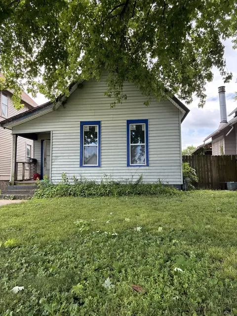 521 3rd Ave, Clinton, IA 52732