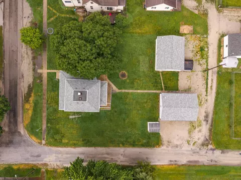 View/Area - 614 E Ash St, Chatsworth, IL 60921 photo 3 of 3