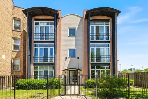 6225 S Kenwood Ave #3S, Chicago, IL 60637
