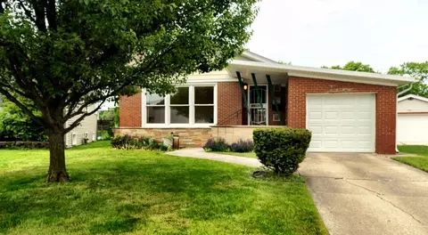 5065 Lamb Dr, Oak Lawn, IL 60453