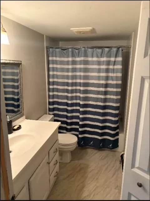 224 E Bailey Rd #G, Naperville, IL 60565 photo 4