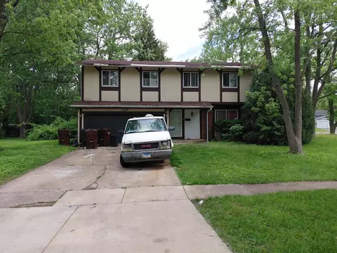 1029 Ashridge Ln, University Park, IL 60466