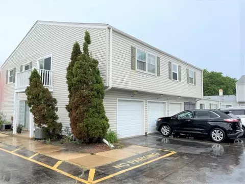 157 Peter Ct #B, Bartlett, IL 60103
