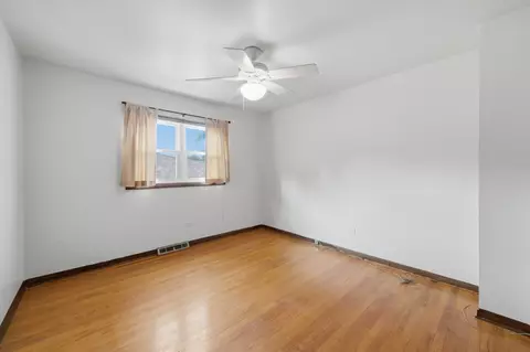 Bedroom - 16955 S Bernardine St, Lansing, IL 60438 photo 5 of 7