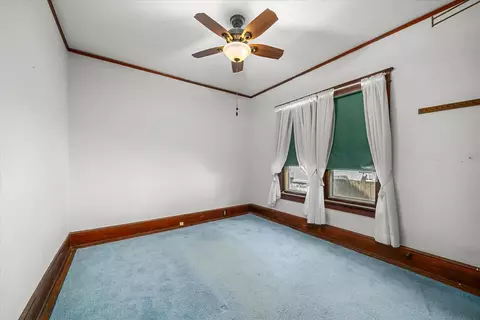 Bedroom - 910 Pearl St, Aurora, IL 60505 photo 2 of 5