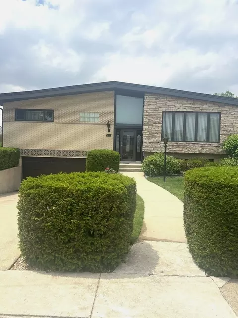 5018 N Olympia Ave, Chicago, IL 60656