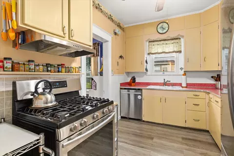 Kitchen - 832 E Jefferson St, Morris, IL 60450 photo 1 of 4