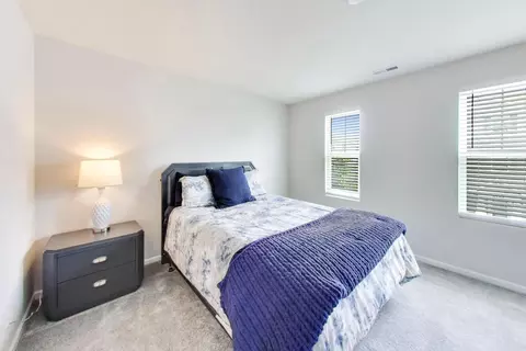 Bedroom - 2539 Geranium Way, Rolling Meadows, IL 60008 photo 4 of 6