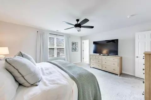 Bedroom - 2539 Geranium Way, Rolling Meadows, IL 60008 photo 1 of 6