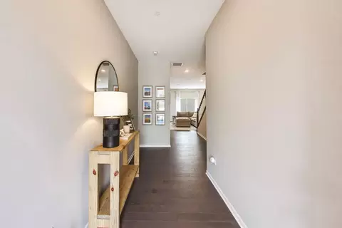 Entry Way - 2539 Geranium Way, Rolling Meadows, IL 60008 photo 2 of 4