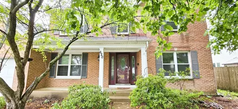 Exterior - 620 Waterfall Ln, Elgin, IL 60124 photo 2 of 7