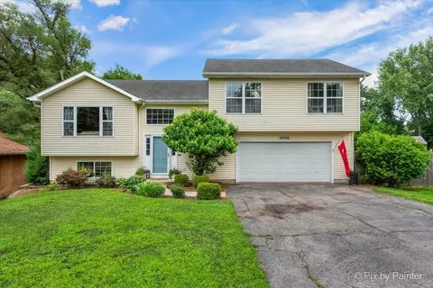 38796 N Kenmore Rd, Antioch, IL 60002