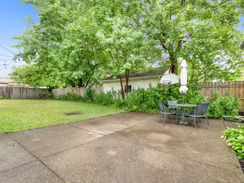 Exterior - 528 Maple Ln, Hillside, IL 60162 photo 6 of 7