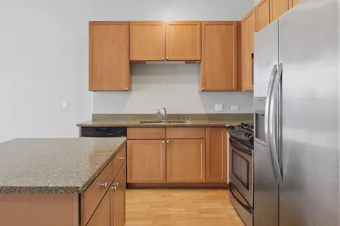 Kitchen - 901 W Madison St #601, Chicago, IL 60607 photo 3 of 3
