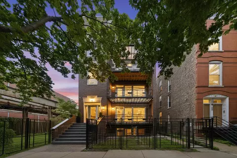 308 W Evergreen Ave #1R, Chicago, IL 60610