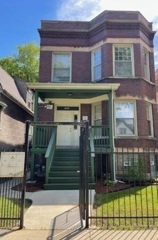 7807 S Marquette Ave, Chicago, IL 60649