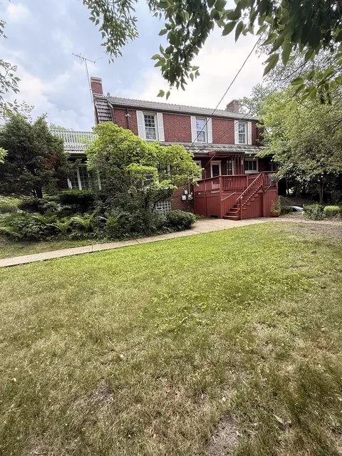 Exterior - 14200 S Burnham Ave, Burnham, IL 60633 photo 3 of 4