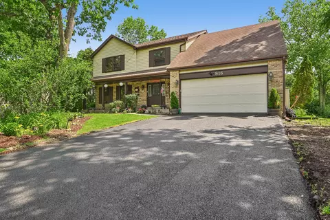 816 Bonnie Brae Ln, Bolingbrook, IL 60440