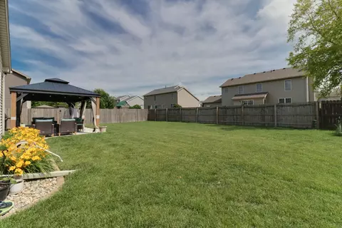 2921 Grey Hawk Dr, Normal, IL 61761 photo 38
