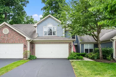 Exterior - 1143 Coldspring Rd, Elgin, IL 60120 photo 2 of 3