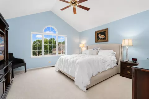 Bedroom - 1143 Coldspring Rd, Elgin, IL 60120 photo 1 of 3