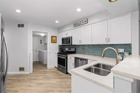 Kitchen - 1143 Coldspring Rd, Elgin, IL 60120 photo 3 of 3