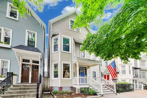 2245 W Melrose St, Chicago, IL 60618