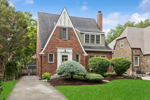 7605 Washington Blvd, River Forest, IL 60305
