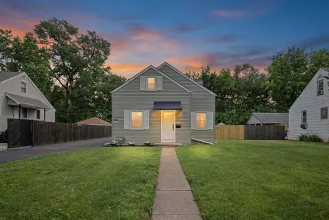 11401 S Whipple St, Merrionette Park, IL 60803