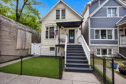 437 W 44th Pl, Chicago, IL 60609
