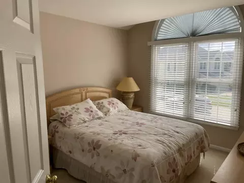 Bedroom - Undisclosed, Des Plaines, IL 60016 photo 2 of 3