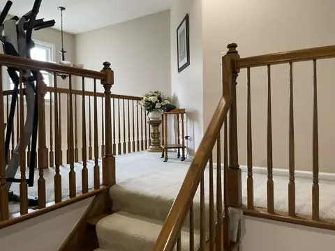 Entry Way - Undisclosed, Des Plaines, IL 60016 photo 11 of 12