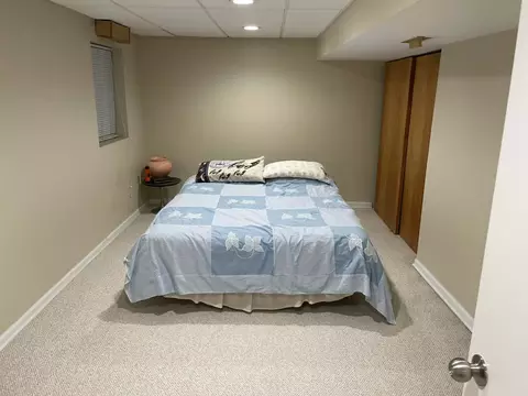 Bedroom - Undisclosed, Des Plaines, IL 60016 photo 1 of 3