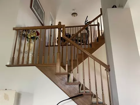Entry Way - Undisclosed, Des Plaines, IL 60016 photo 7 of 12