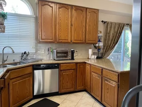 Kitchen - Undisclosed, Des Plaines, IL 60016 photo 4 of 4