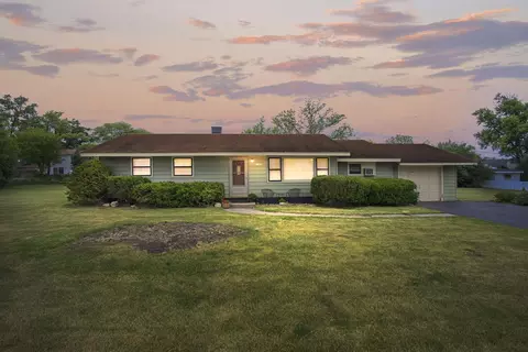 1350 63rd Pl, La Grange Highlands, IL 60525