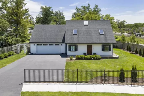 2535 Techny Rd, Northbrook, IL 60062