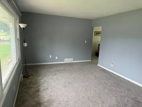 Living - 206 S Park St, Alpha, IL 61413 photo 3 of 4