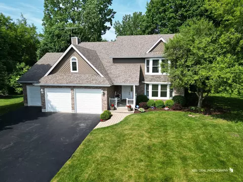 39522 N Harmony Ct, Wadsworth, IL 60083