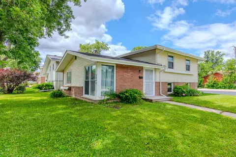 3846 169th St, Country Club Hills, IL 60478