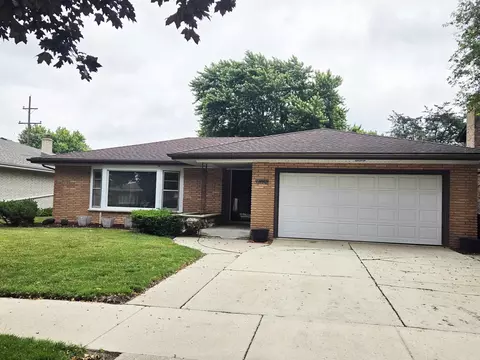 9605 S Kolin Ave, Oak Lawn, IL 60453