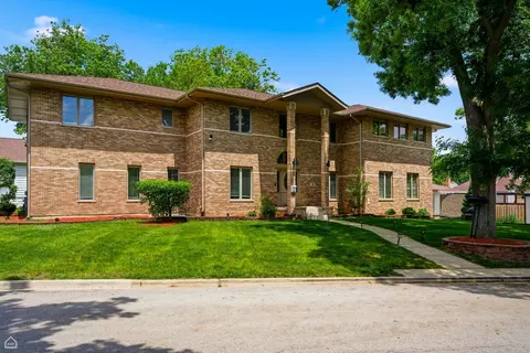 109 Orchard St, Hillside, IL 60162
