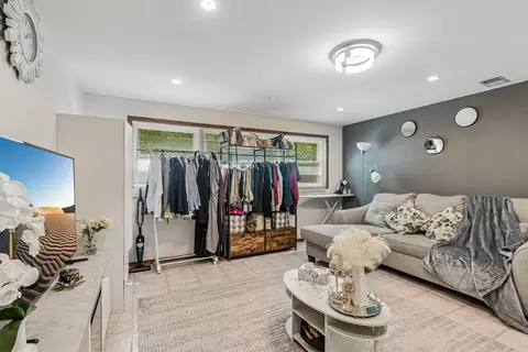 Other - 774 Polynesian Dr, Des Plaines, IL 60016 photo 3 of 7